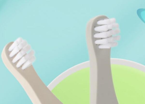 刷博士?jī)和妱?dòng)牙刷