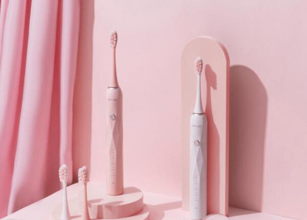 電動牙刷充電方式選擇