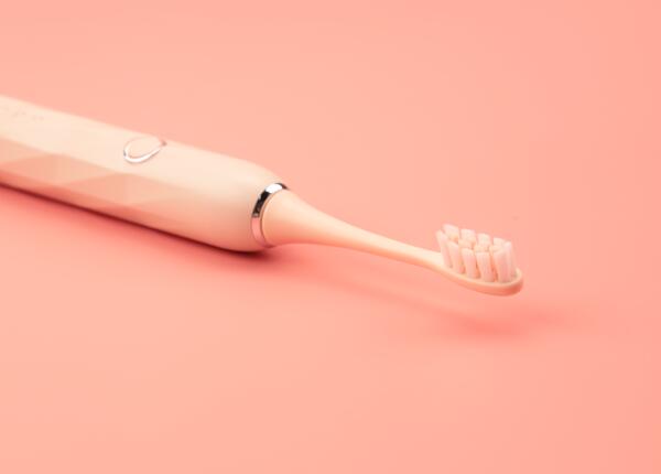 刷博士方頭電動牙刷 圓頭頭電動牙刷哪個更好