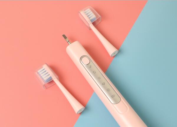 怎么安裝旋轉電動牙刷刷頭 怎么安裝旋轉電動牙刷刷頭